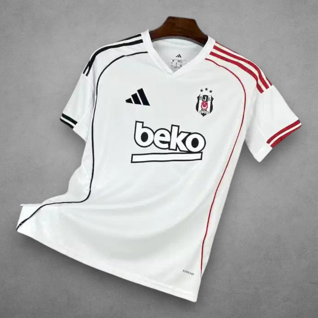 Besiktas Istanbul 25/26