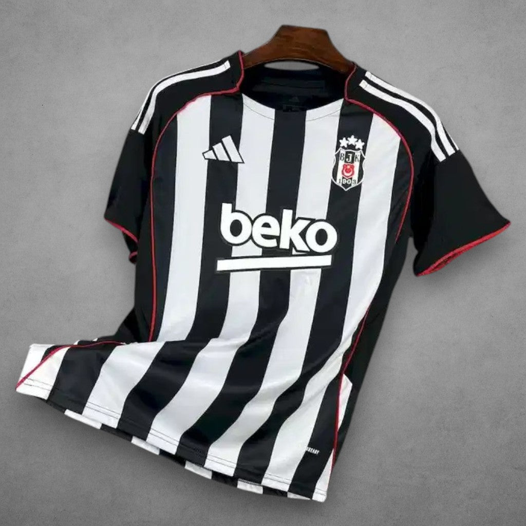 Besiktas Istanbul 25/26