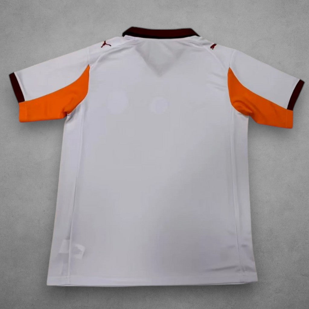 Galatasaray Istanbul 25/26