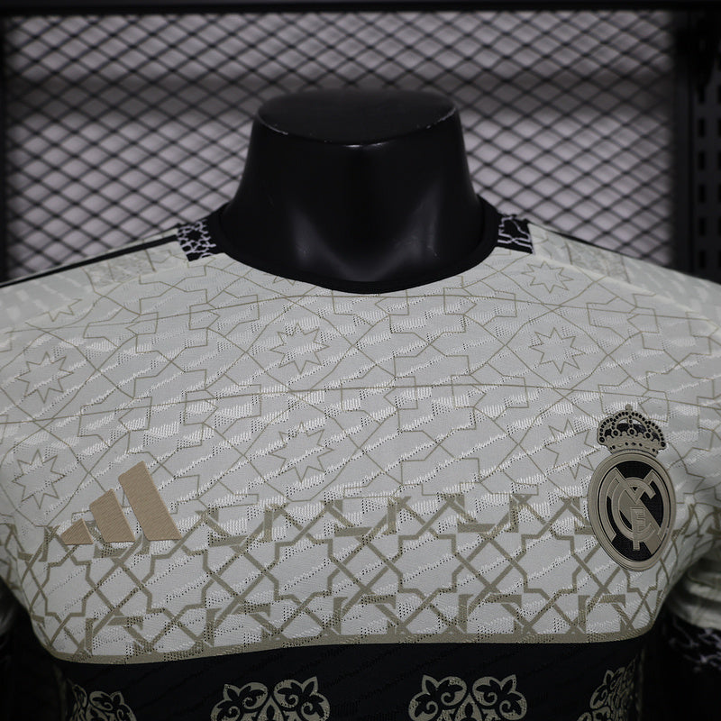 Real Madrid Elegant Beige